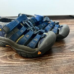 Keen Kids Navy and Black Sandals